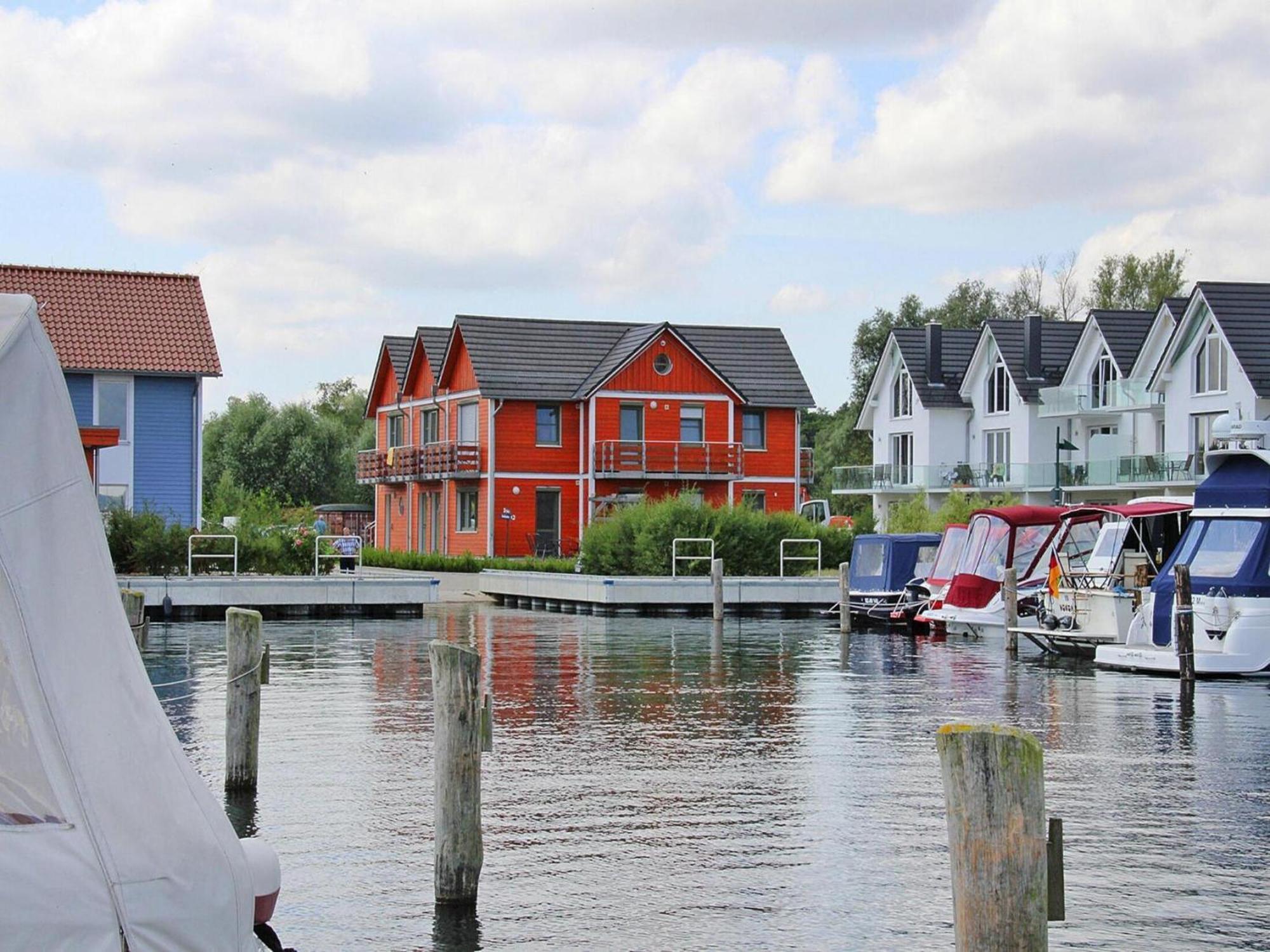 Ferienwohnung Im Appartementhaus Am Leuchtturm, Plau Am See Exterior photo